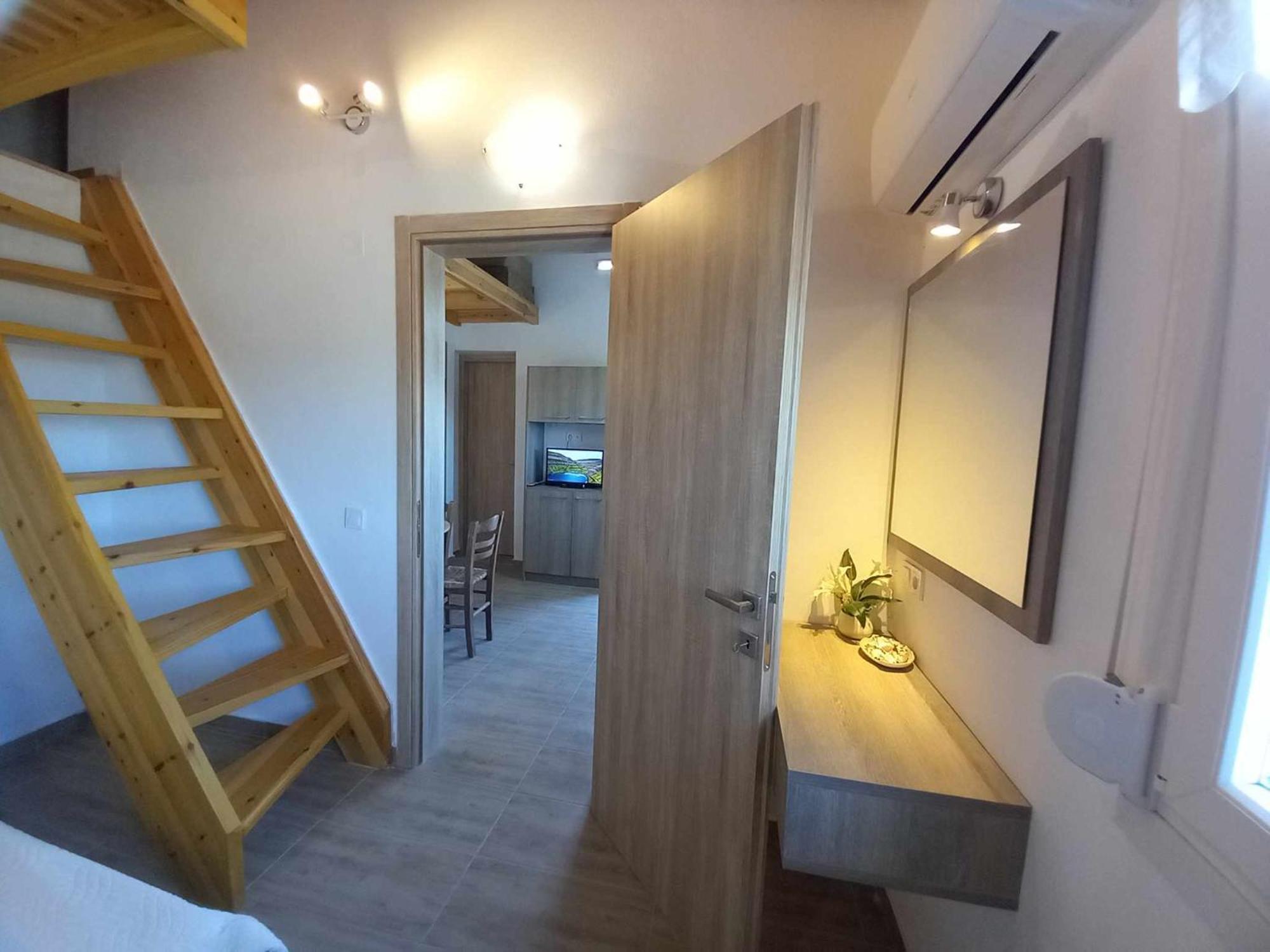 Theo Apartment Marathiás Eksteriør billede